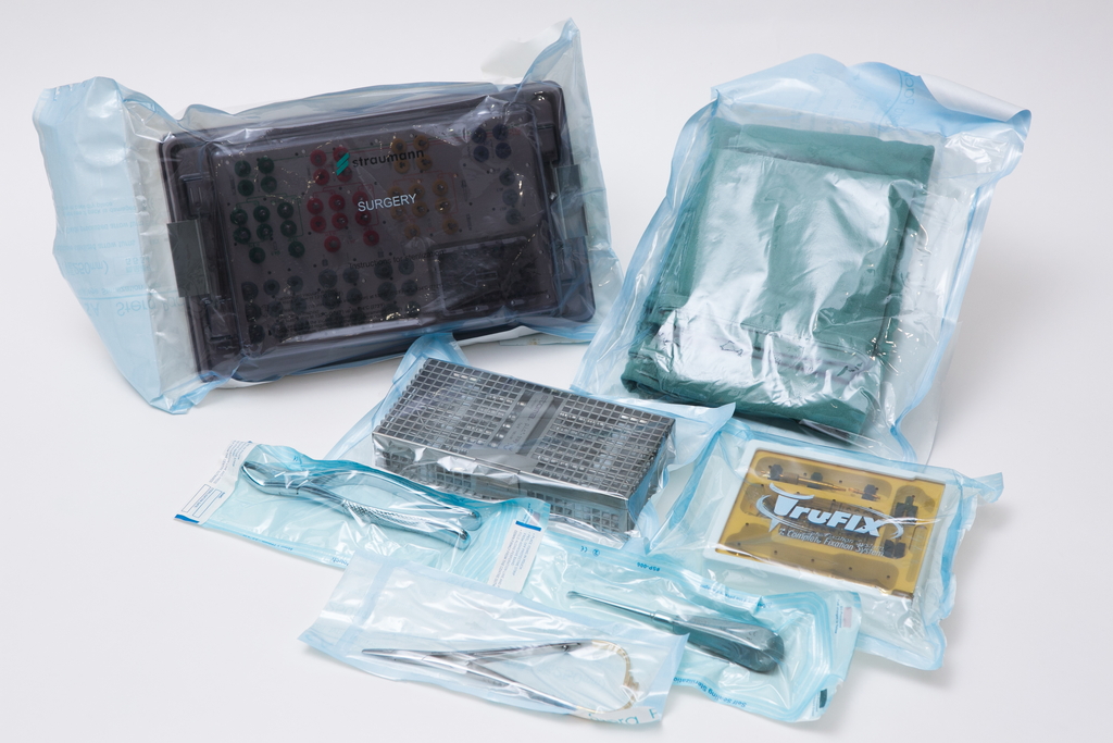 滅菌された器具